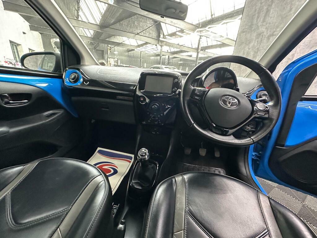 Toyota Aygo 1.0 Vvt-i X-pression White #23