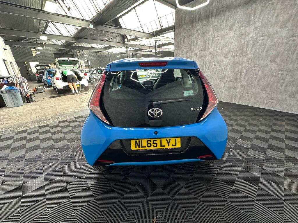 Toyota Aygo 1.0 Vvt-i X-pression White #11