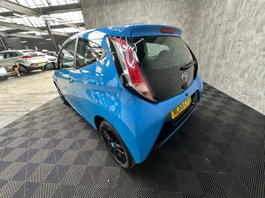 Toyota Aygo 1.0 Vvt-i X-pression White #13