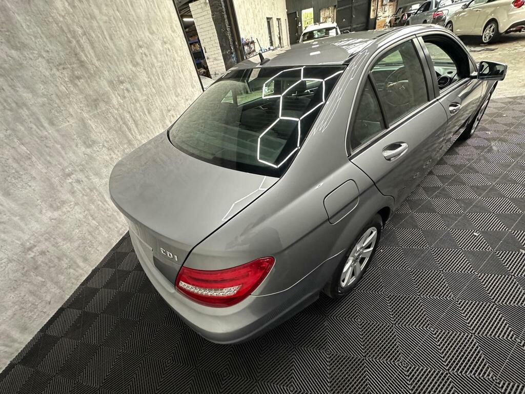 Mercedes-Benz C Class C220, 2.1 Turbo 168 Bhp, Blue Efficiency, Black #10