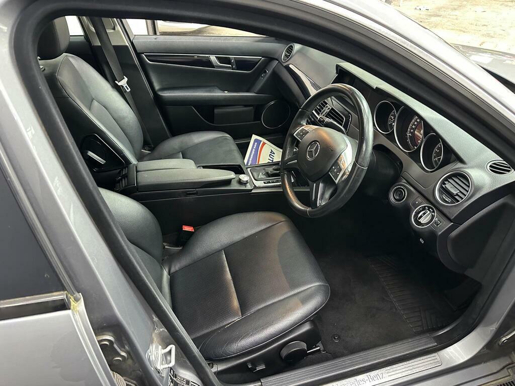 Mercedes-Benz C Class C220, 2.1 Turbo 168 Bhp, Blue Efficiency, Black #21