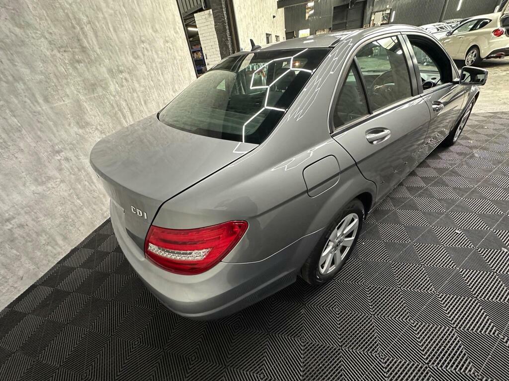 Mercedes-Benz C Class C220, 2.1 Turbo 168 Bhp, Blue Efficiency, Black #9