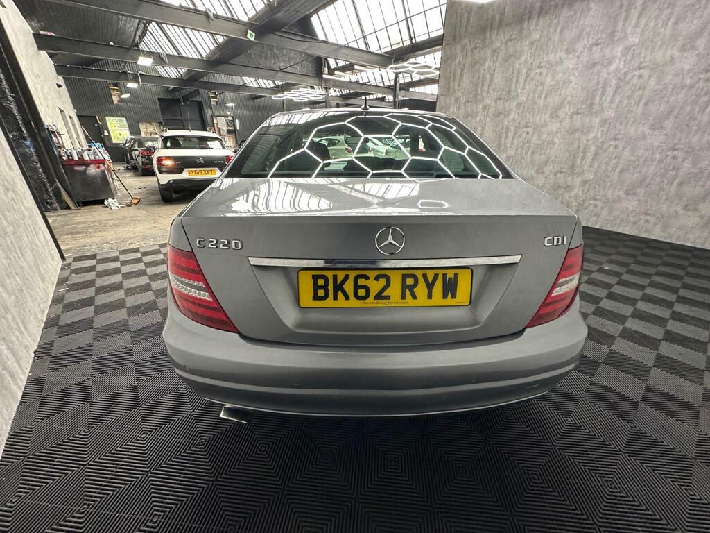Mercedes-Benz C Class C220, 2.1 Turbo 168 Bhp, Blue Efficiency, Black #11