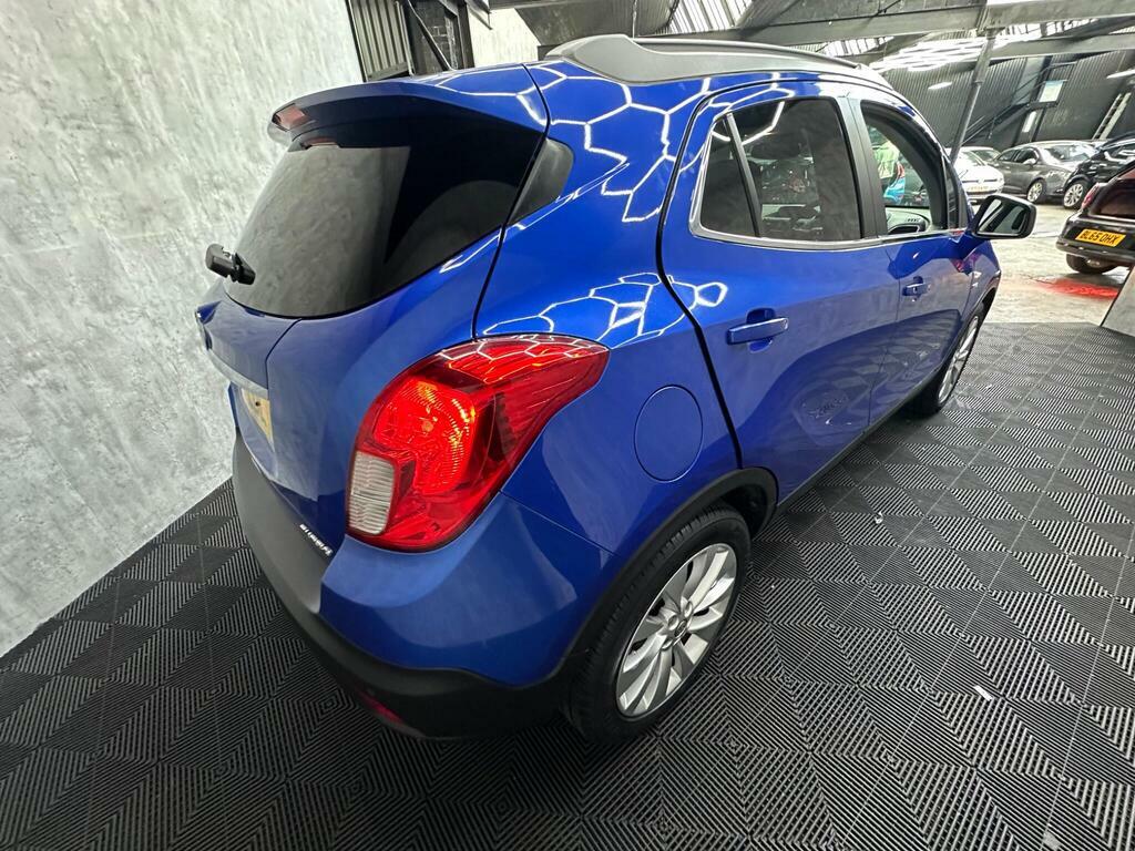 Vauxhall Mokka Exclusiv White #9