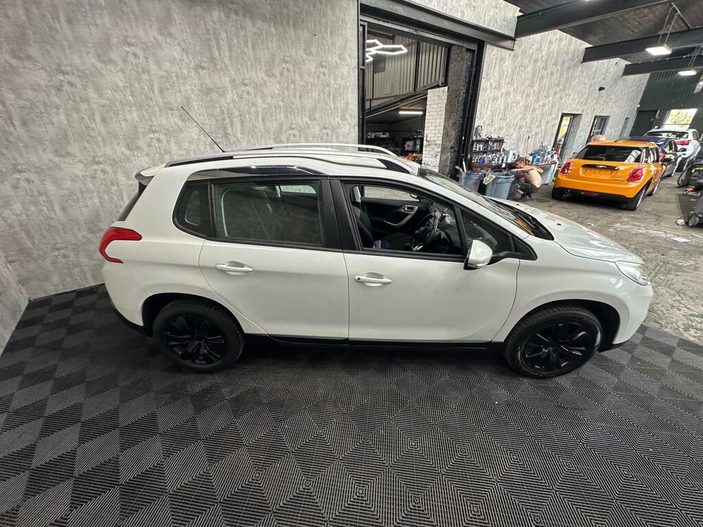 Peugeot 2008 Suv Black #8