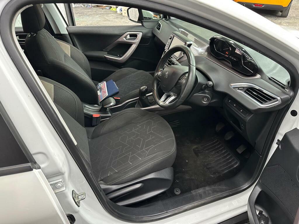 Peugeot 2008 Suv Black #21