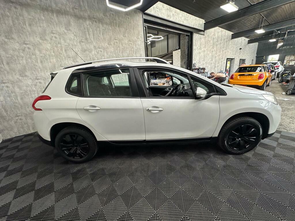 Peugeot 2008 Suv Black #7