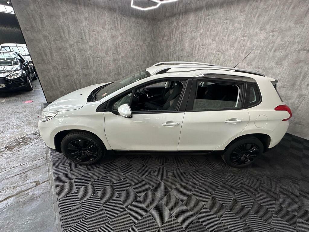 Peugeot 2008 Suv Black #16