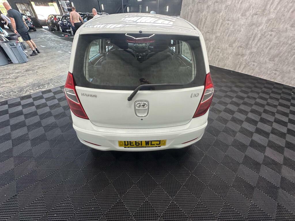 Hyundai I10 1.2 Comfort Red #12
