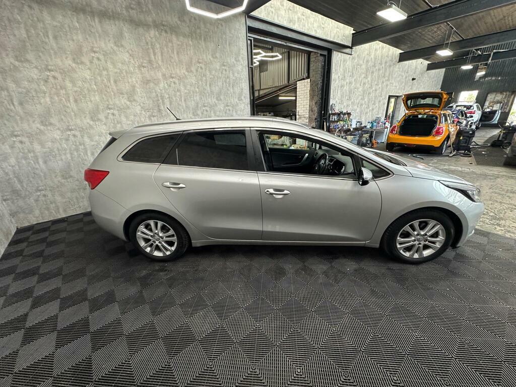 Kia Ceed 1.6000000000000001L 134 Bhp Silver #7