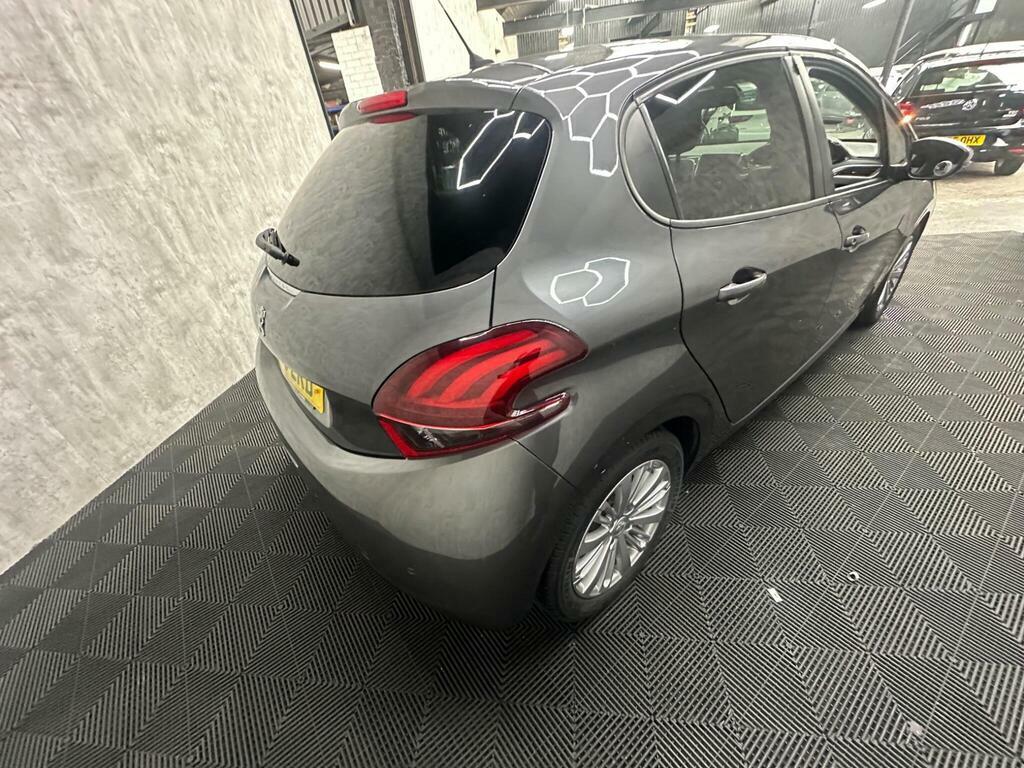 Peugeot 208 1.2 Puretech Tech Edition Euro 6 Ss Grey #9
