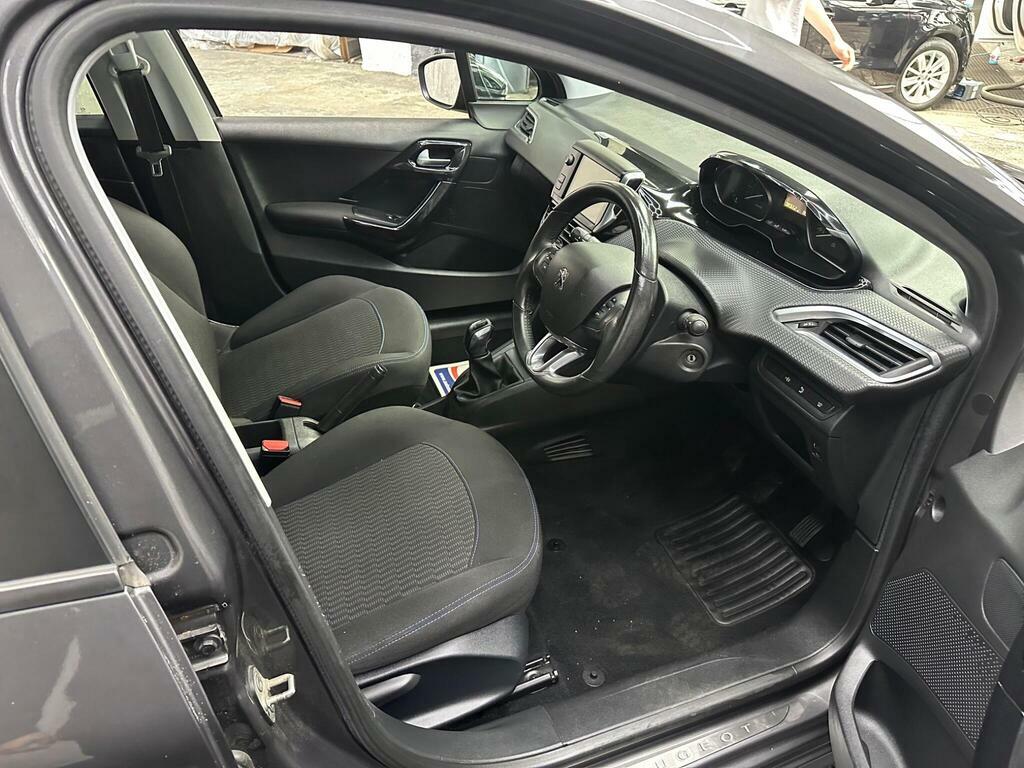 Peugeot 208 1.2 Puretech Tech Edition Euro 6 Ss Grey #21