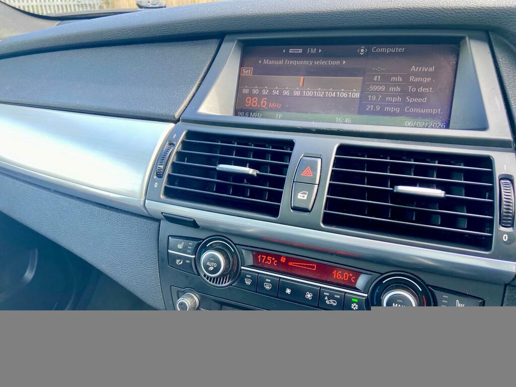 BMW X5 Estate Black #14