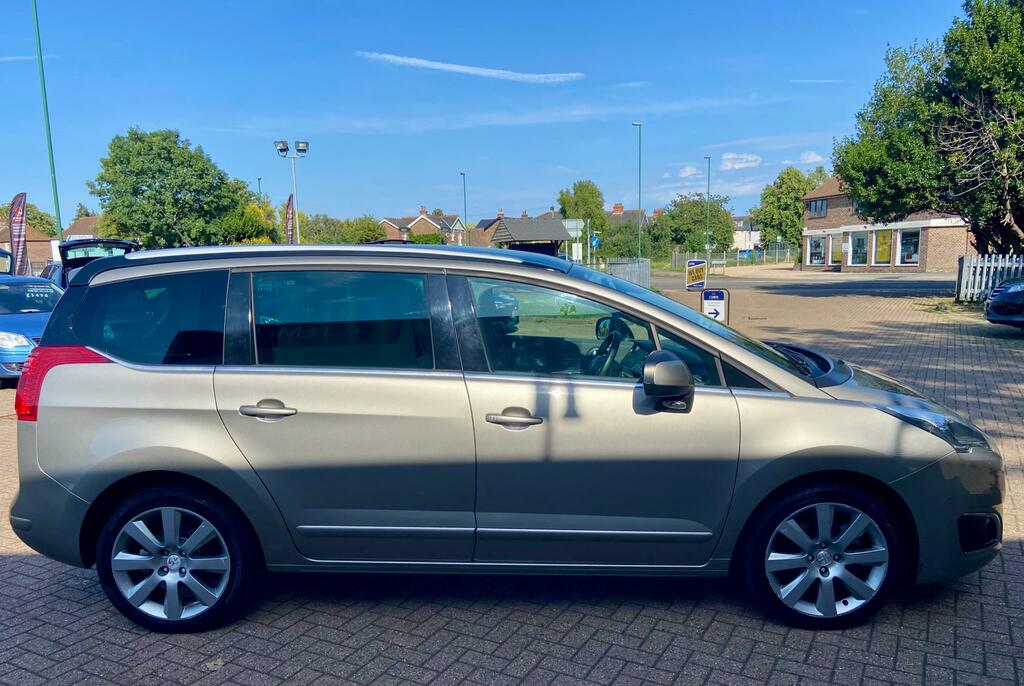Peugeot 5008 Mpv Grey #7
