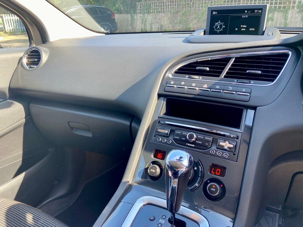 Peugeot 5008 1.6 Bluehdi Allure Mpv Grey #4