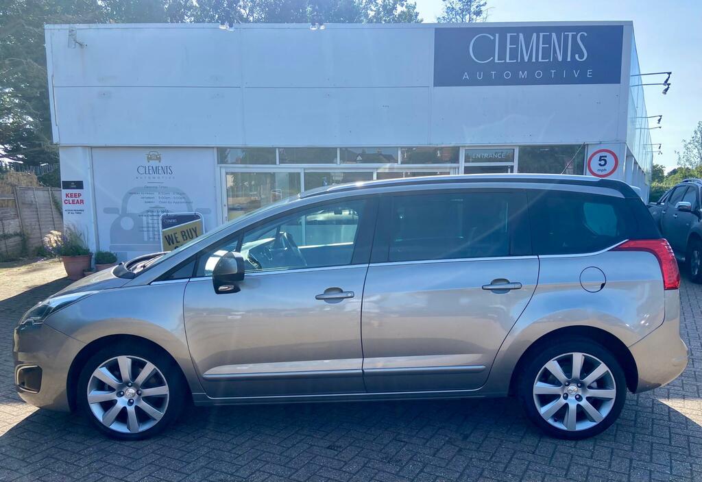 Peugeot 5008 1.6 Bluehdi Allure Mpv Grey #2