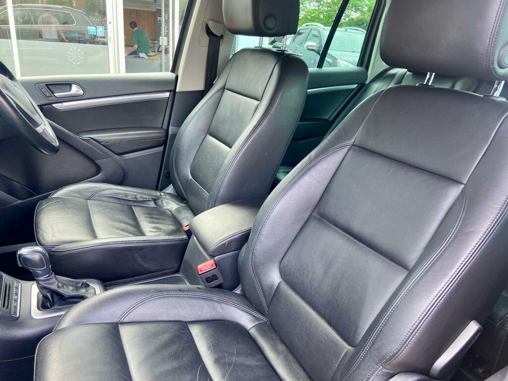 Volkswagen Tiguan 2.0 Tdi Bluemotion Tech Match Suv RK14RUJ Grey #4