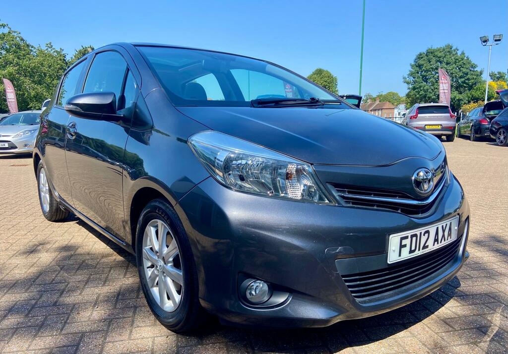 Toyota Yaris  Grey #3
