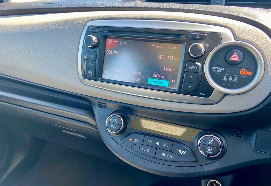 Toyota Yaris  Grey #15