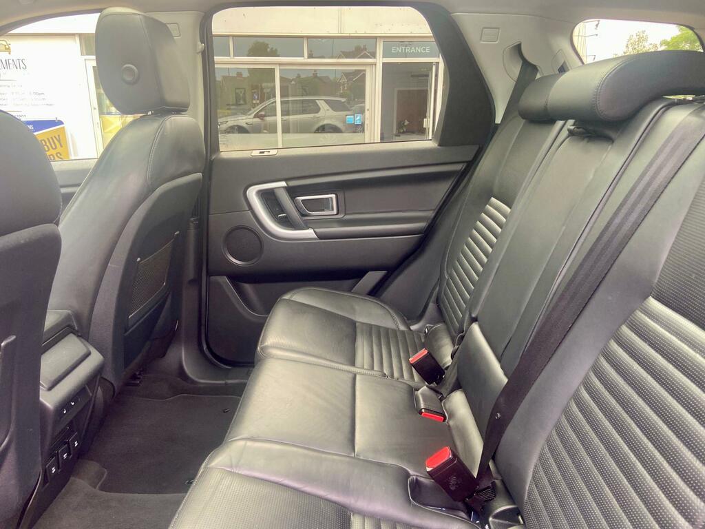 Land Rover Discovery Sport 2L Se Tech White #26