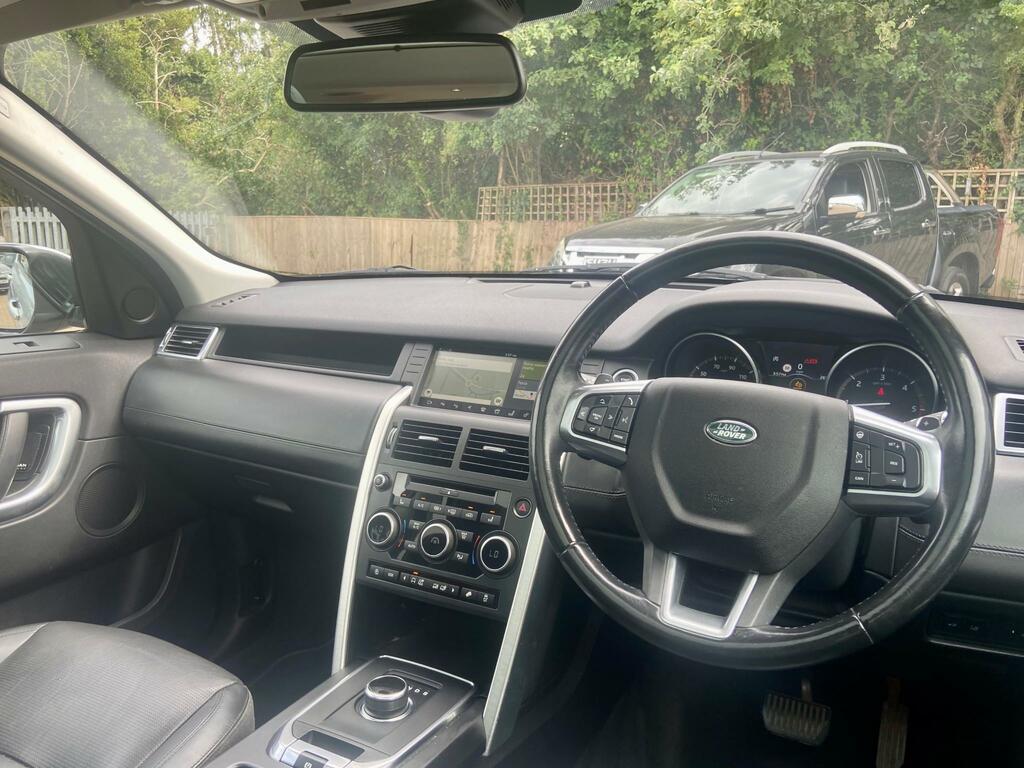 Land Rover Discovery Sport 2L Se Tech White #19