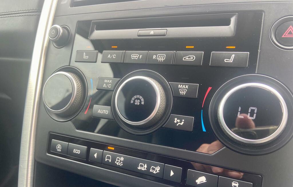 Land Rover Discovery Sport 2L Se Tech White #12