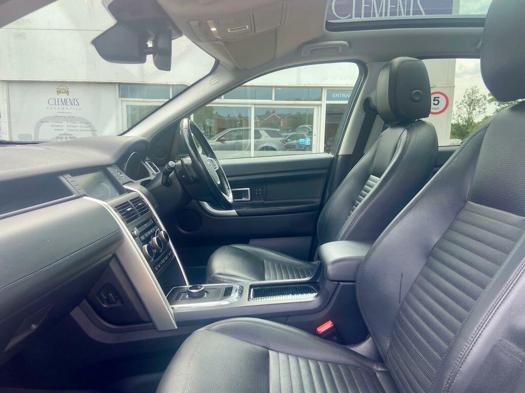 Land Rover Discovery Sport 2L Se Tech White #23