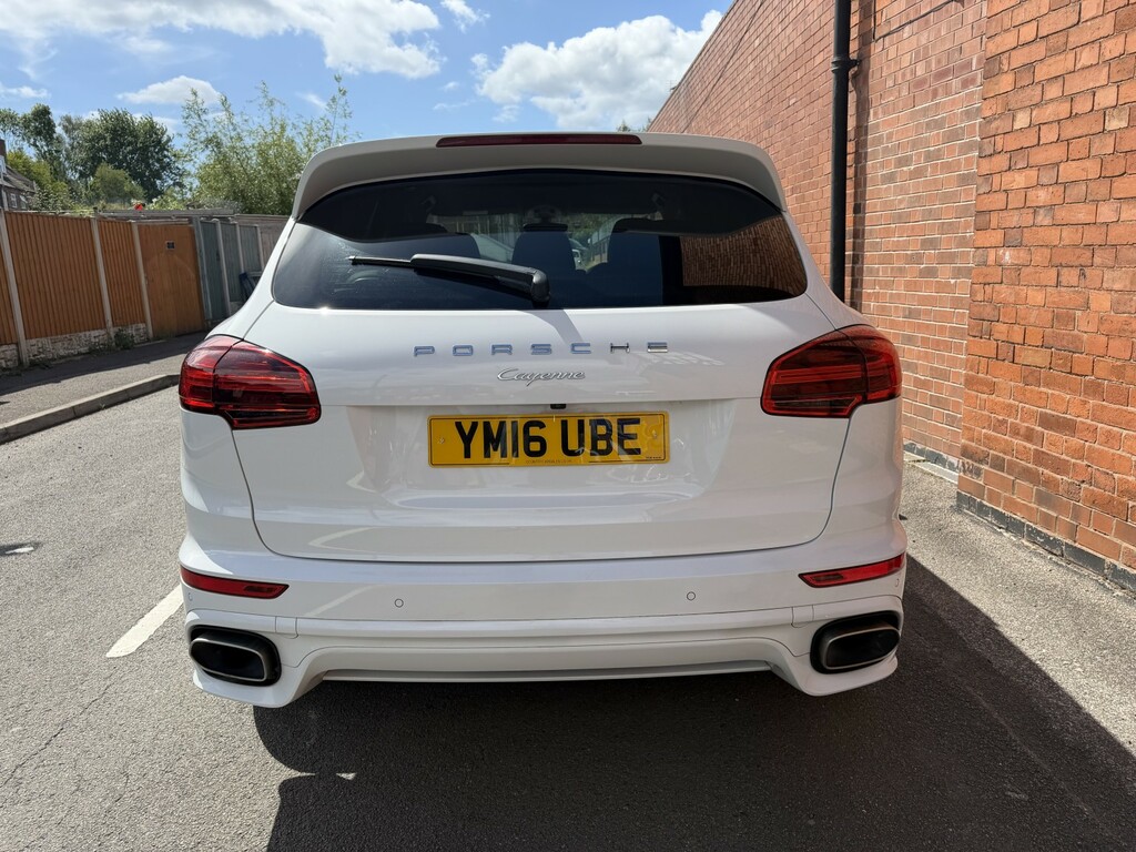 Porsche Cayenne 3.0 Td V6 White #6