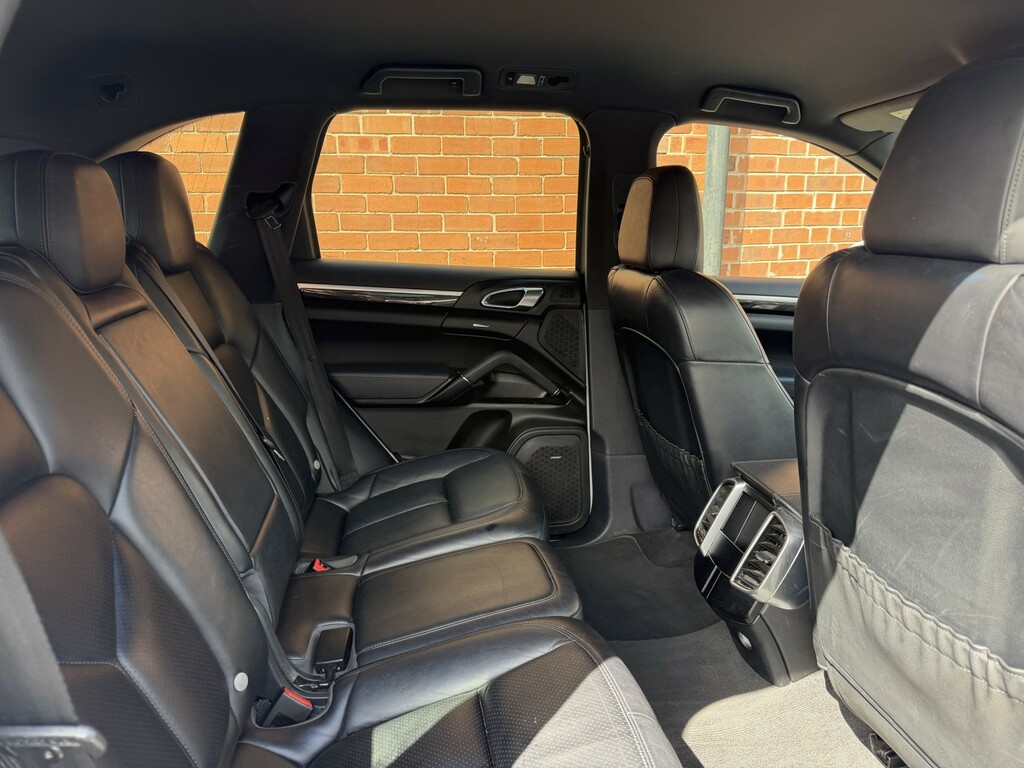 Porsche Cayenne D V6 Platinum Edition Tiptronic S Black #11