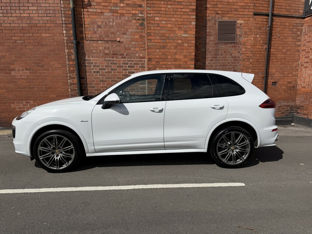 Porsche Cayenne 3.0 Td V6 White #4