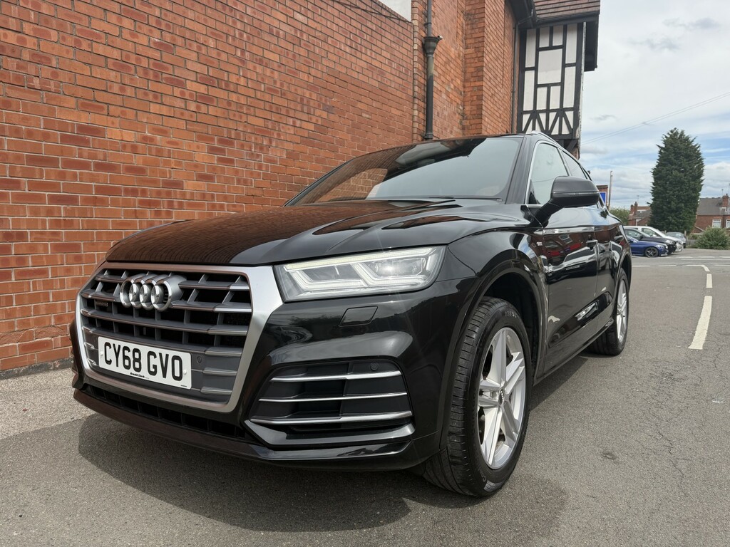 Audi Q5 2.0 Tdi 40 S Line Black #4