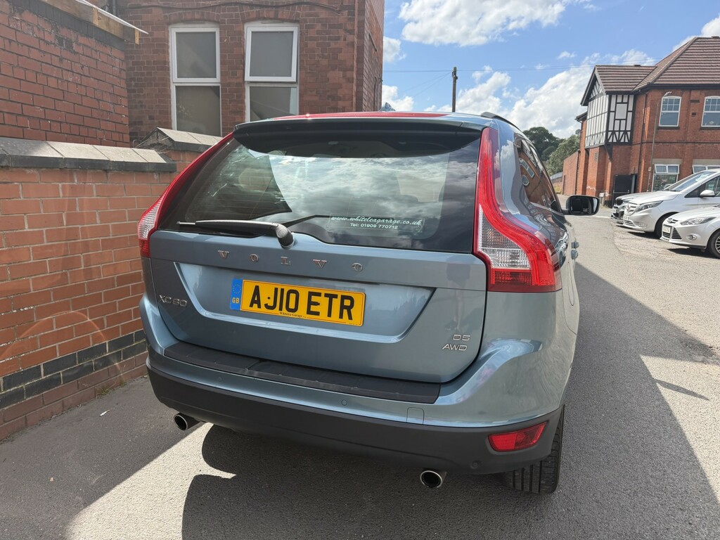 Volvo XC60 2.4 D5 Se Blue #3