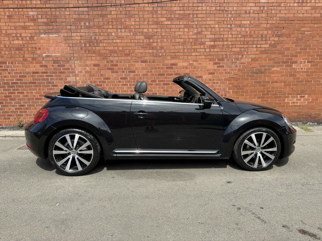 Volkswagen Beetle 2.0 Tdi Sport Black #2