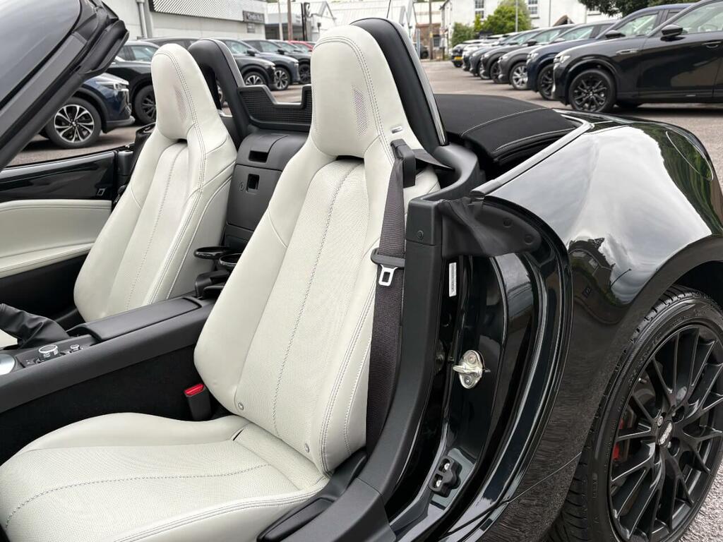 Mazda MX-5 1.5 Skyactiv-g Sport Convertible Blue #33