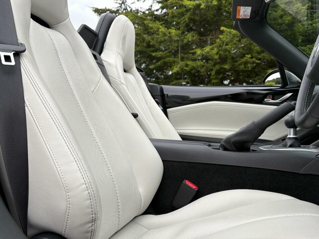 Mazda MX-5 1.5 Skyactiv-g Sport Convertible Blue #19