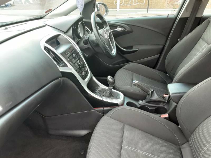 Vauxhall Astra 1.6I 16V Sri DN15ERY White #5
