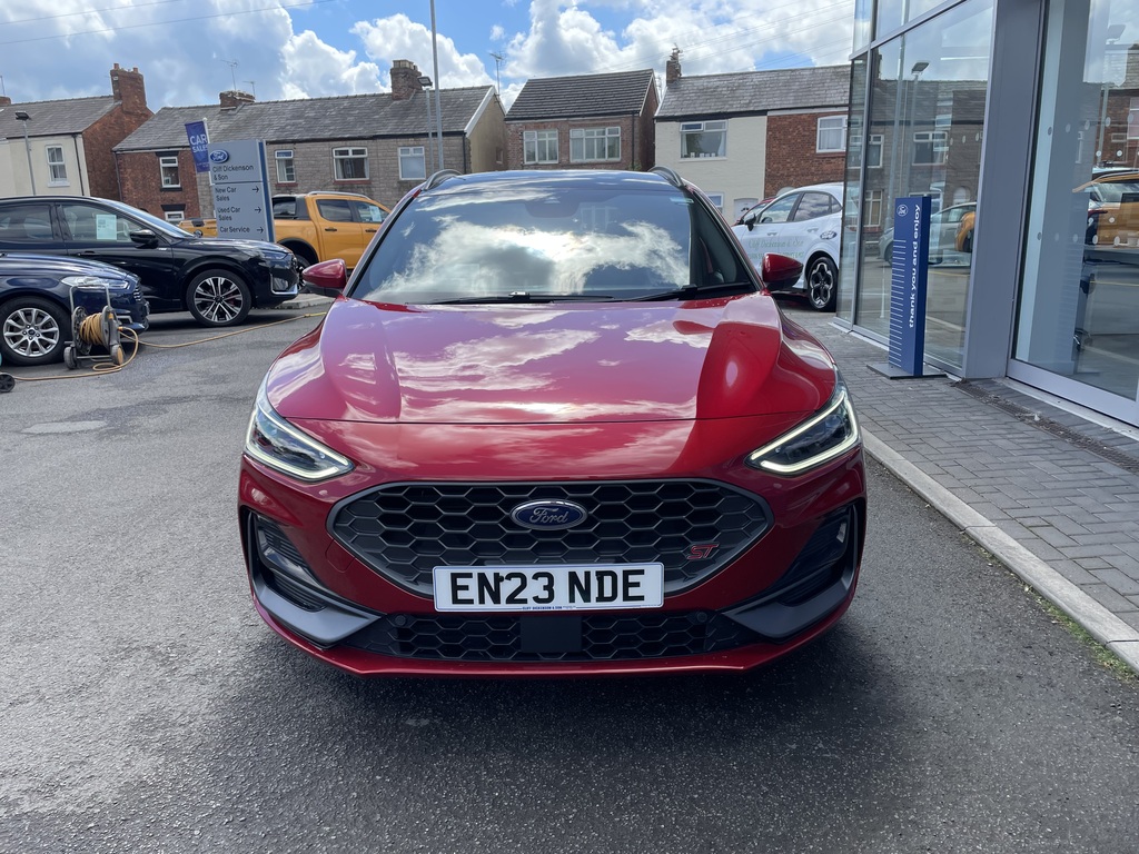 Ford Focus 2.3 Ecoboost St EN23NDE Red #2
