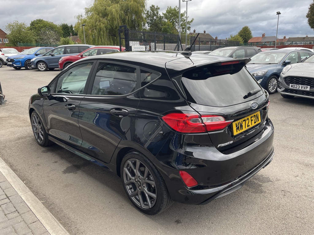 Ford Fiesta 1.0 Ecoboost Hybrid Mhev 125 St-line MW72FDN Black #4