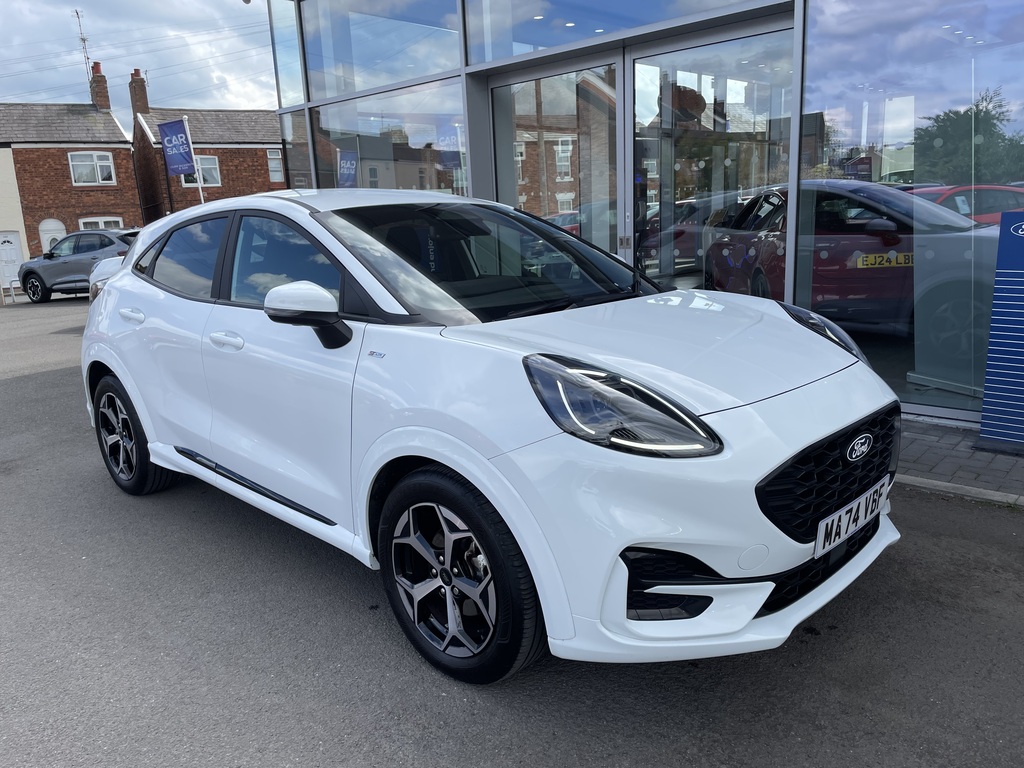 Ford Puma 1.0 Ecoboost Hybrid Mhev St-line White