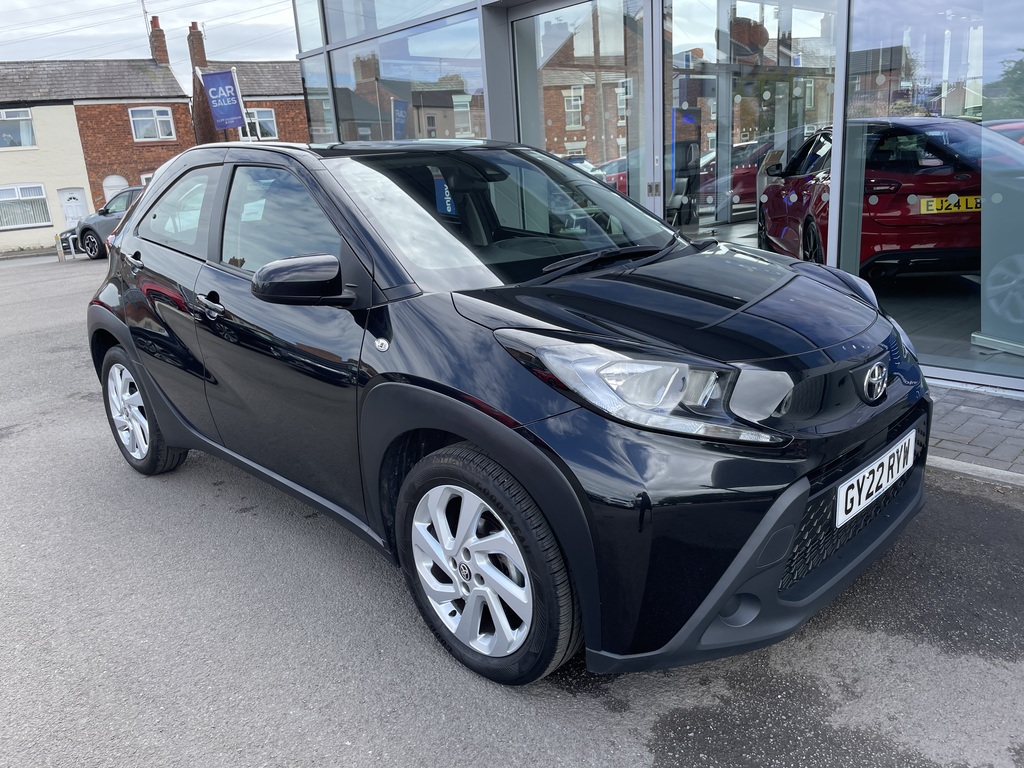 Toyota Aygo X 1.0 Vvt-i Pure Black