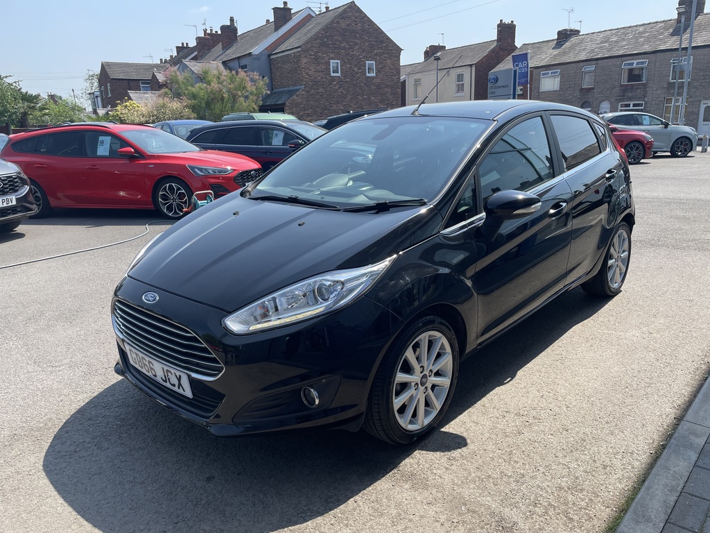Ford Fiesta 1.0 Ecoboost Titanium Black #3