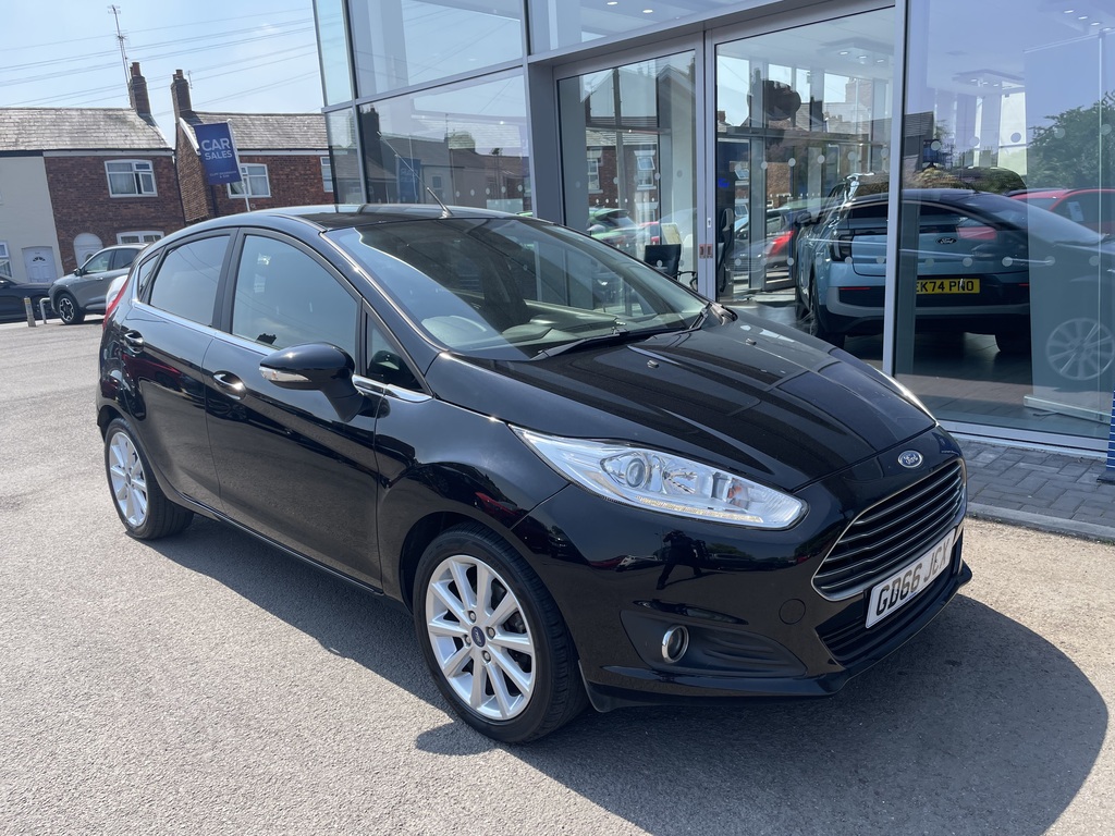 Ford Fiesta 1.0 Ecoboost Titanium Black