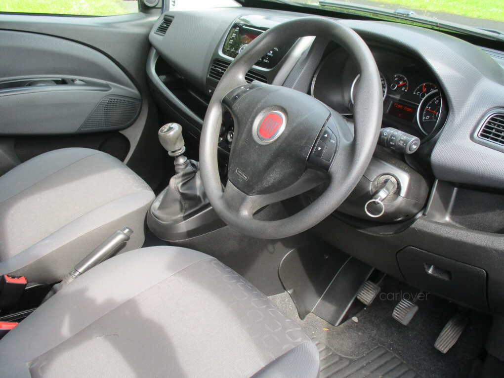 Fiat Doblo 1.4 Pop 95 Bhp Red #9