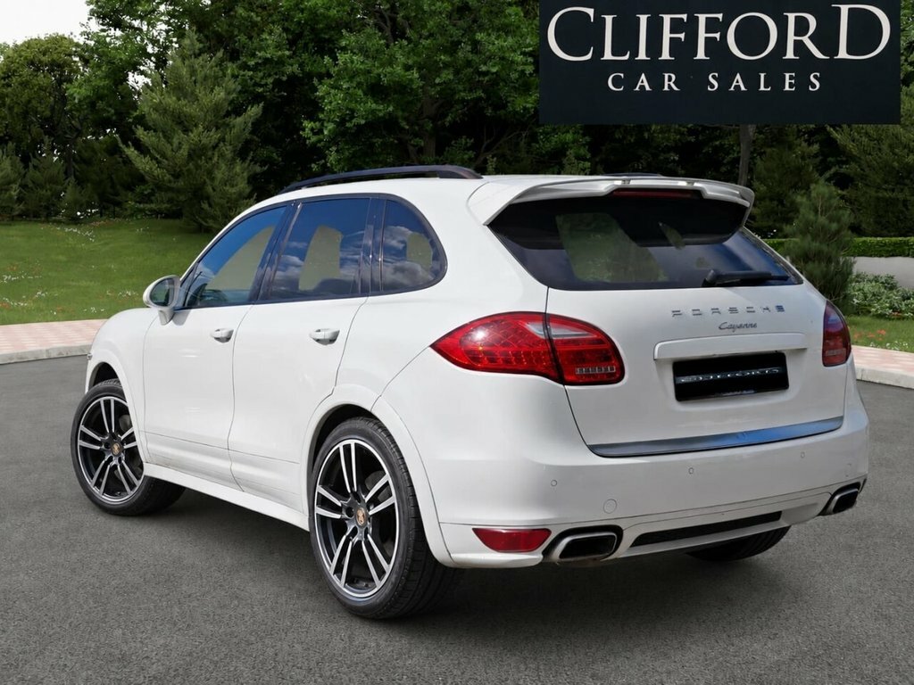 Porsche Cayenne 3L Null YB12SXH White #2