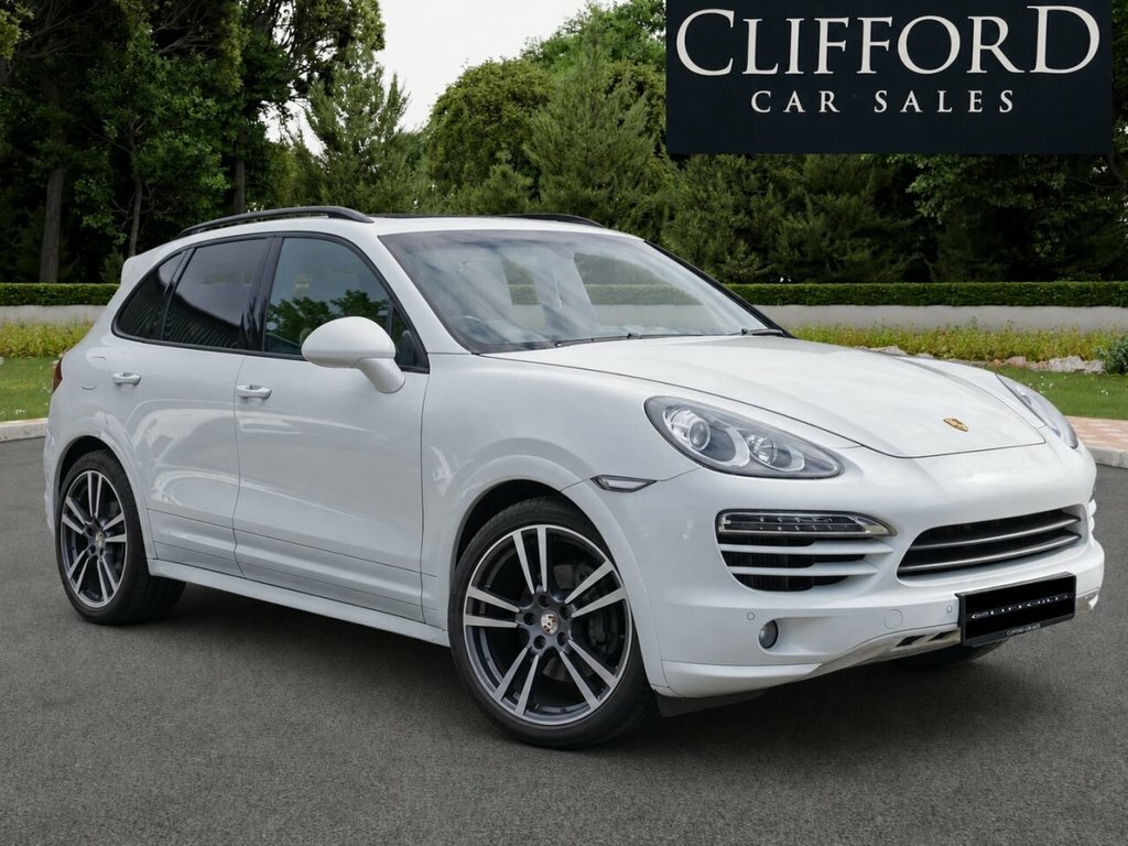 Porsche Cayenne 3L Null White