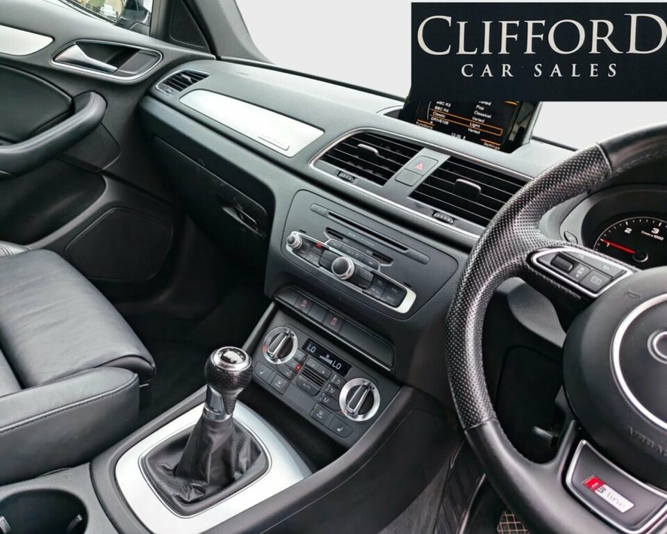 Audi Q3 2L S Line BN64HZK Black #6