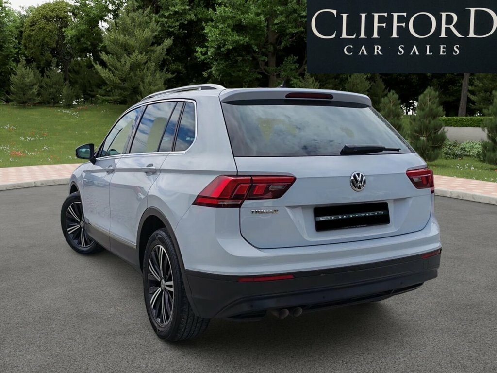 Volkswagen Tiguan 2L Se Navigation SM68NLG Silver #4