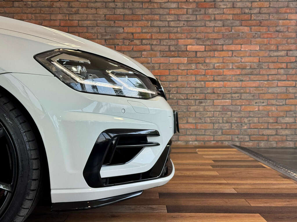 Volkswagen Golf 2.0 Golf R Tsi 4Motion 4Wd White #3