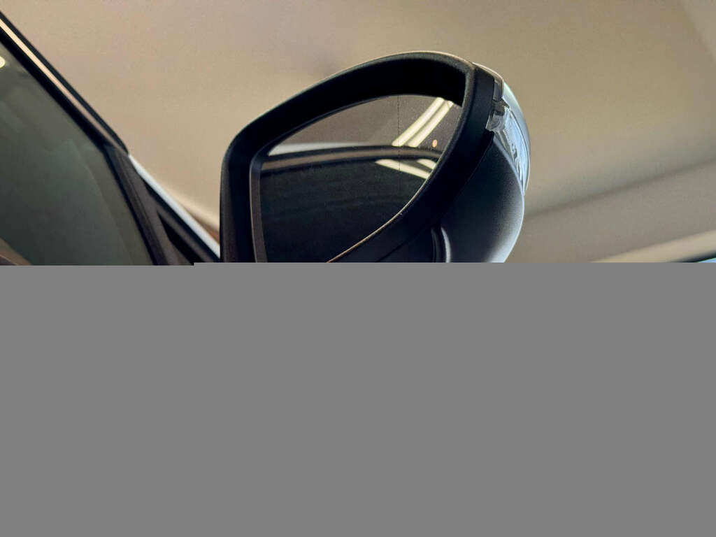 Volkswagen Golf 2.0 Golf R Tsi 4Motion 4Wd White #6