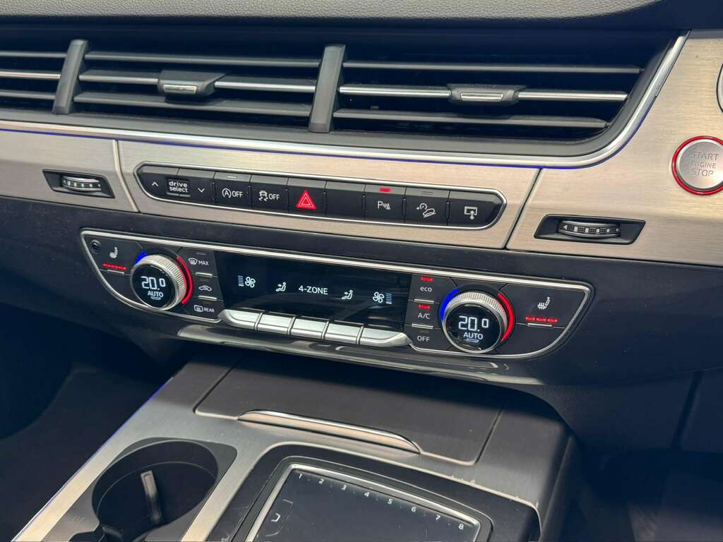 Audi SQ7 Suv Grey #35
